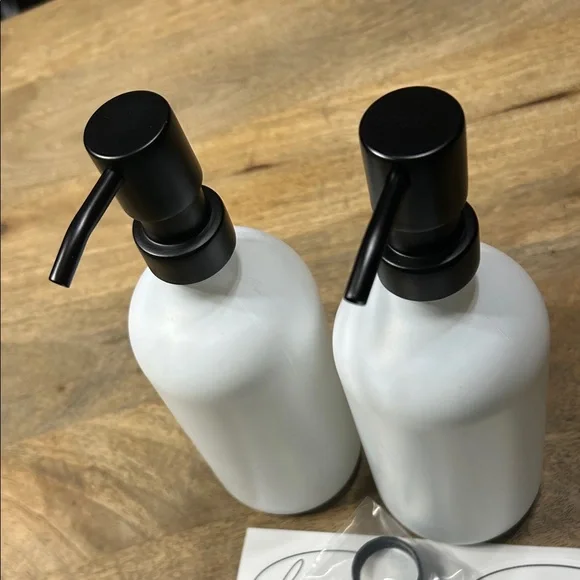 White glass Soap Dispenser Set with Black Pumps and labels - Picture 12 of 16